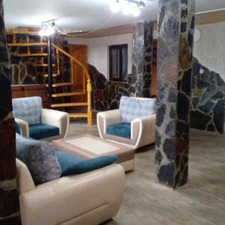 Sweetnight Hotel Местия Екстериор снимка