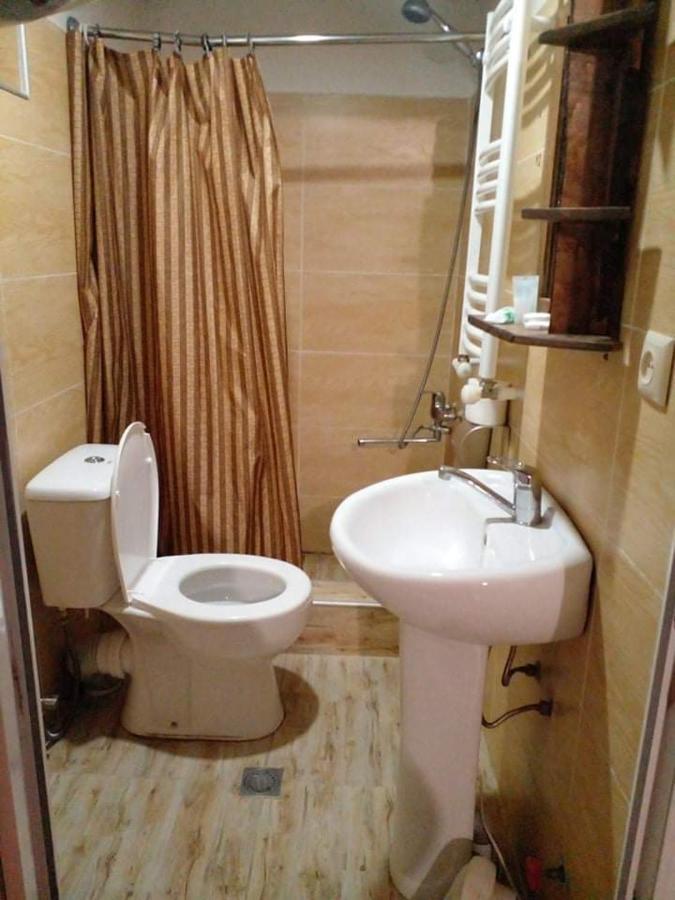 Sweetnight Hotel Местия Екстериор снимка