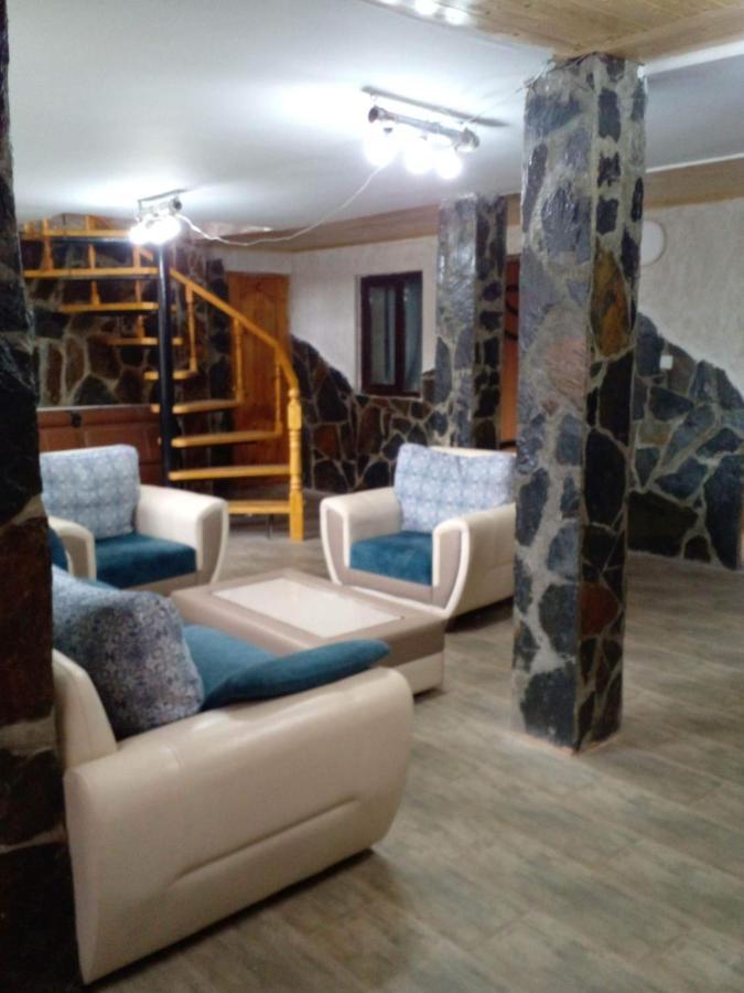 Sweetnight Hotel Местия Екстериор снимка