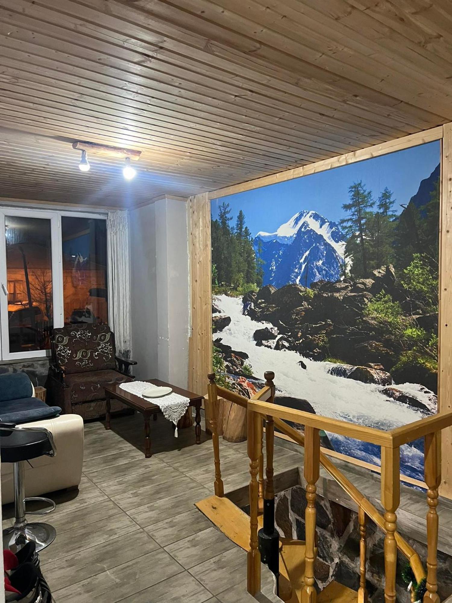 Sweetnight Hotel Местия Екстериор снимка